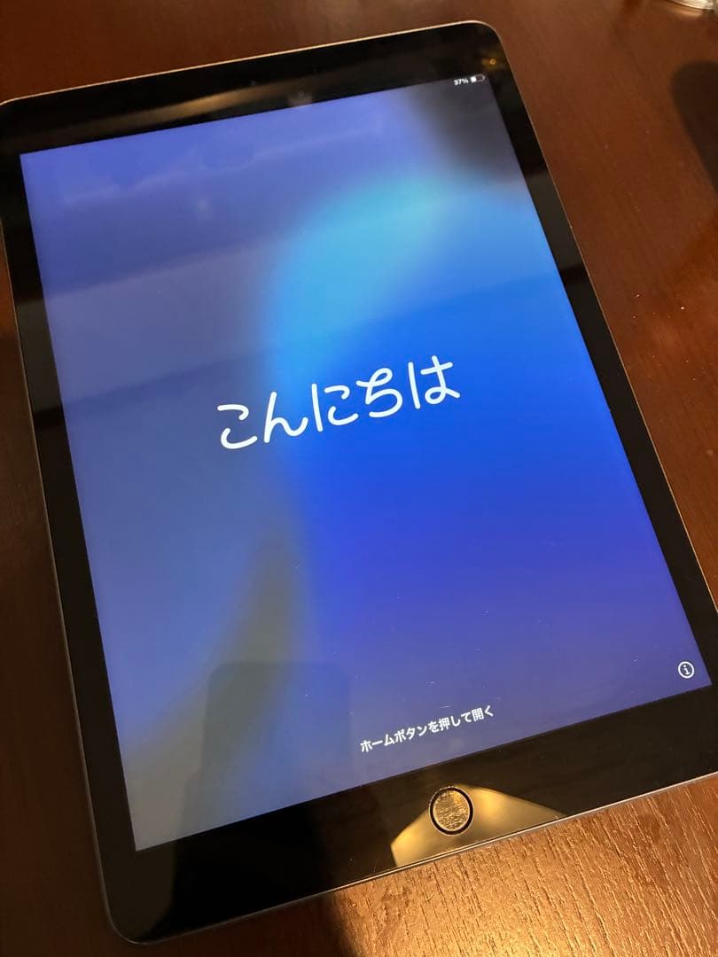 iPad第8世代　32GB Amazon.co.jp: 【整備済み品】 Apple iPad (第8世代) Wi-Fi 32GB
