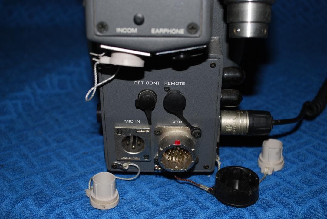 ソニー放送用カメラBVP550＋キャノンレンズ中古ジャンク品の出品です