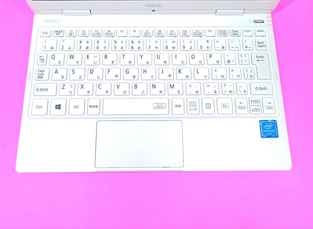 小型軽量✨約900g✨SSD128✨オフィス✨可愛いカメラ付き白ノート