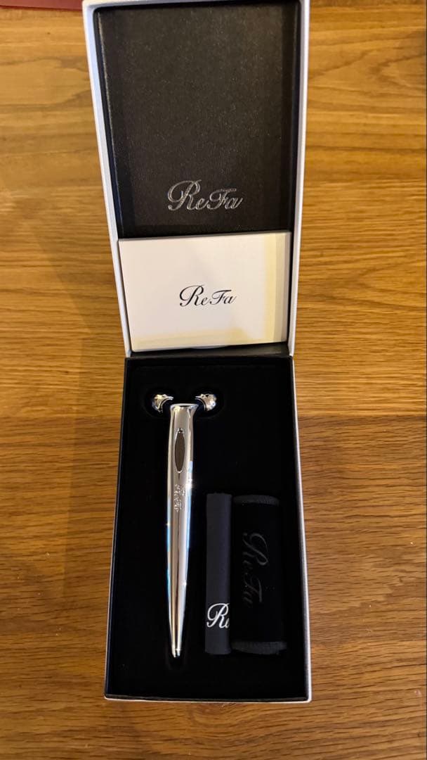 【新品未使用】リファエスカラット リファエスカラットレイ（ポイントケアローラー） | 美容機器 | ReFa