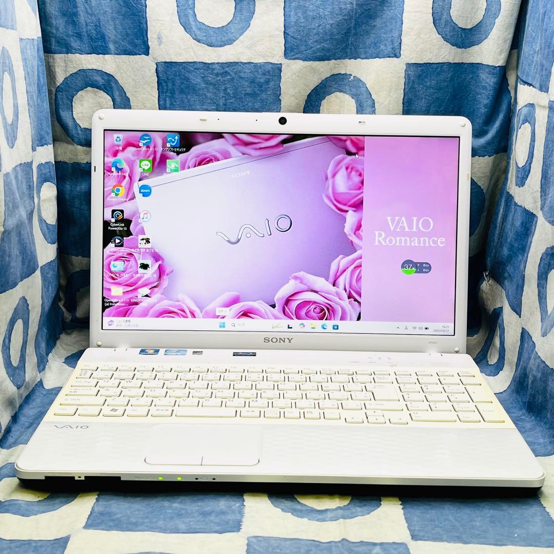 人気VAIO♡快速SSD256G☆i5☆美しい白♪ブルーレイ&カメラ！Win11