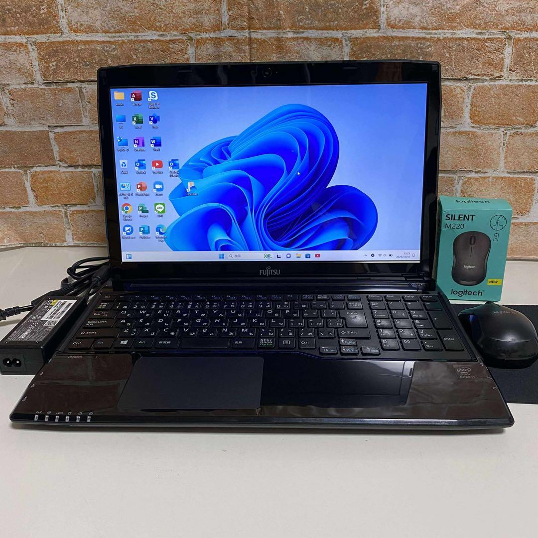 FUJITSUノート PC Corei7 SSD500GB Windows11 Corei7 Windows11/SSD/オフィス付きノートパソコン/富士通/カメラ/DVD