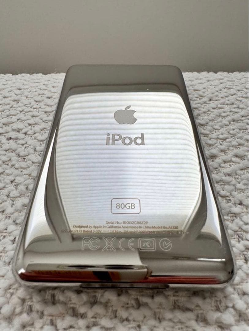 極美品 iPod classic A1238 80GB 新品バッテリー箱付き - メルカリ