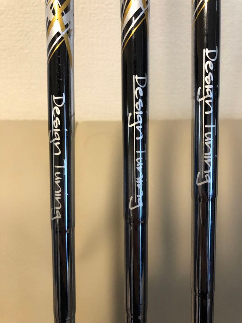 【送料込み】希少スリクソン Z945 ブラック 《 数量限定品 》アイアン