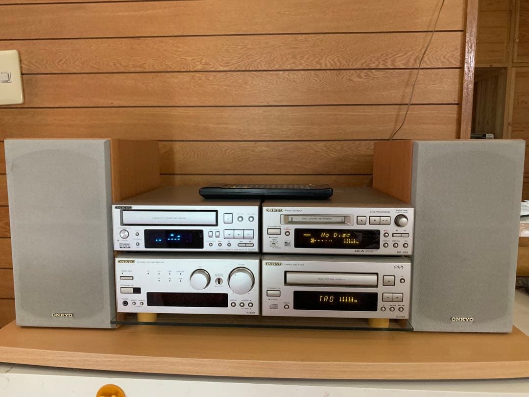 【送料無料】ONKYO INTEC 205 コンポ（専用ラック付き） オンキヨー、小型コンポ「INTEC 205」シリーズを一新