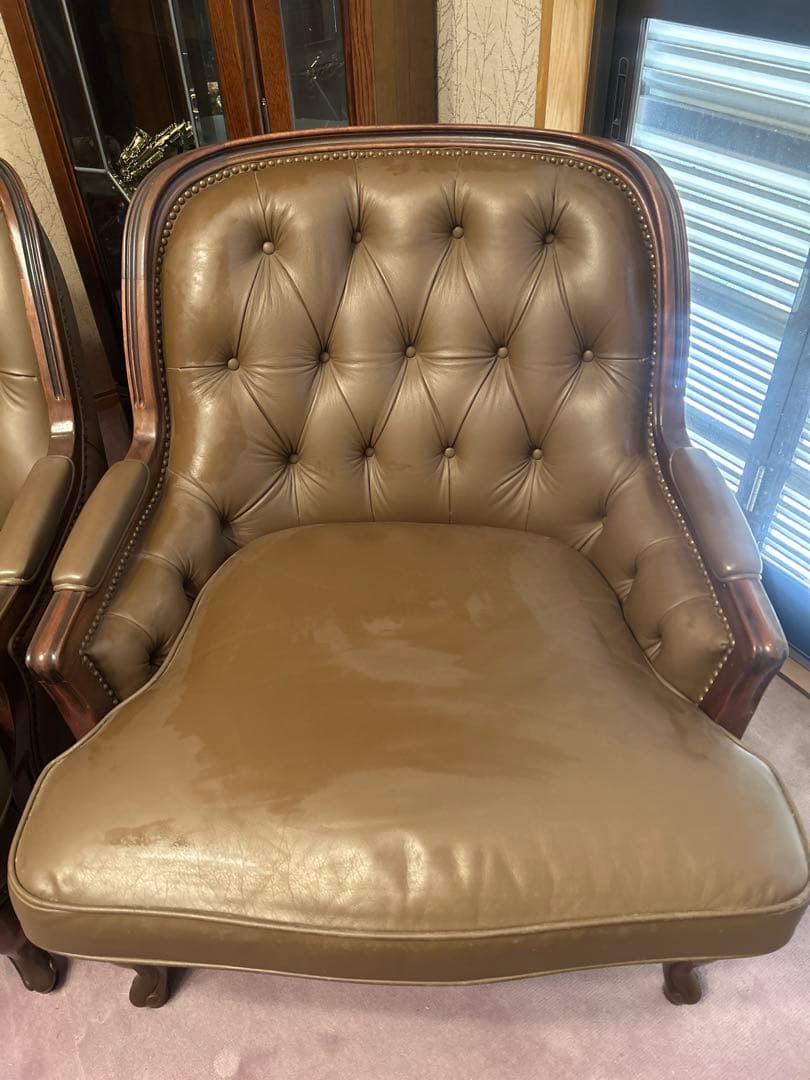 本革 クラシック 1人掛けソファ｜鋲打ち 猫脚 アンティーク調 高級家具 ソファー 1人掛け 本革 アンティーク調 チェスターフィールド 鋲止め