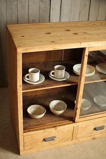 古い木枠のガラス戸棚 引き出し2杯 食器棚 水屋 キャビネット 古家具