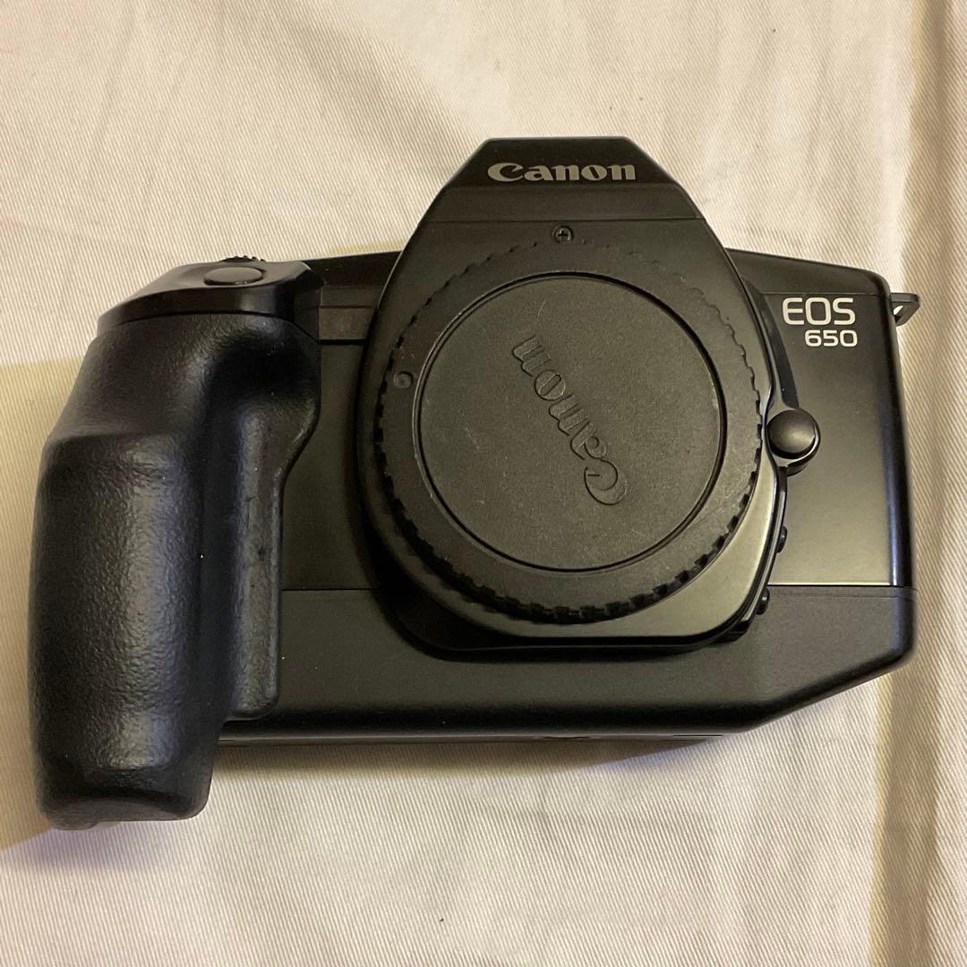 期間限定値下げ キャノン EOSレンズ各種4本+ストロボ+EOS650 +おまけ