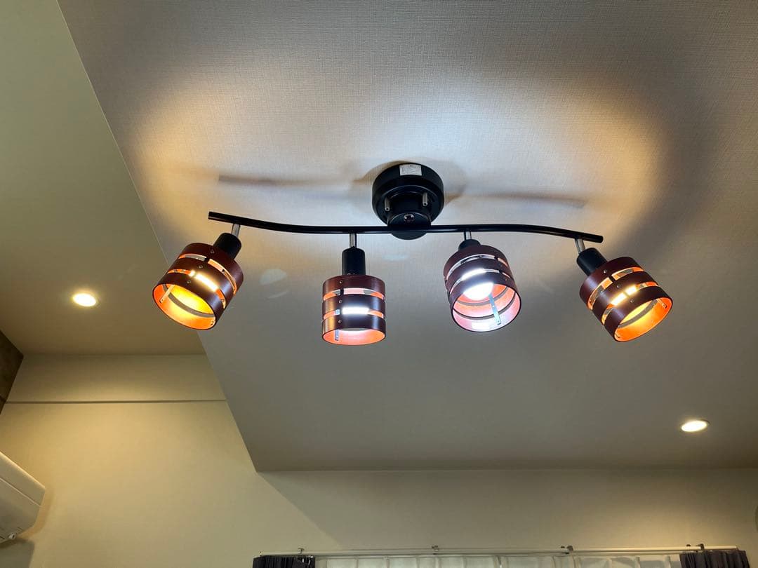 【大幅値下げ•東京メタル工業】シーリングライト（電球付き） 6灯 東京メタル工業製シーリングファンライト【MFE008】｜<公式