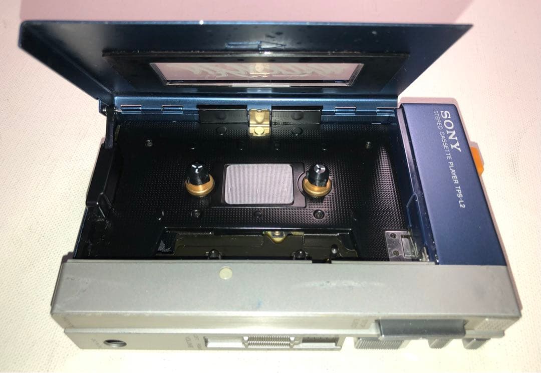 TPS-L2再生感動Guys&Dolls SONY初代カセットウォークマン良品C - メルカリ