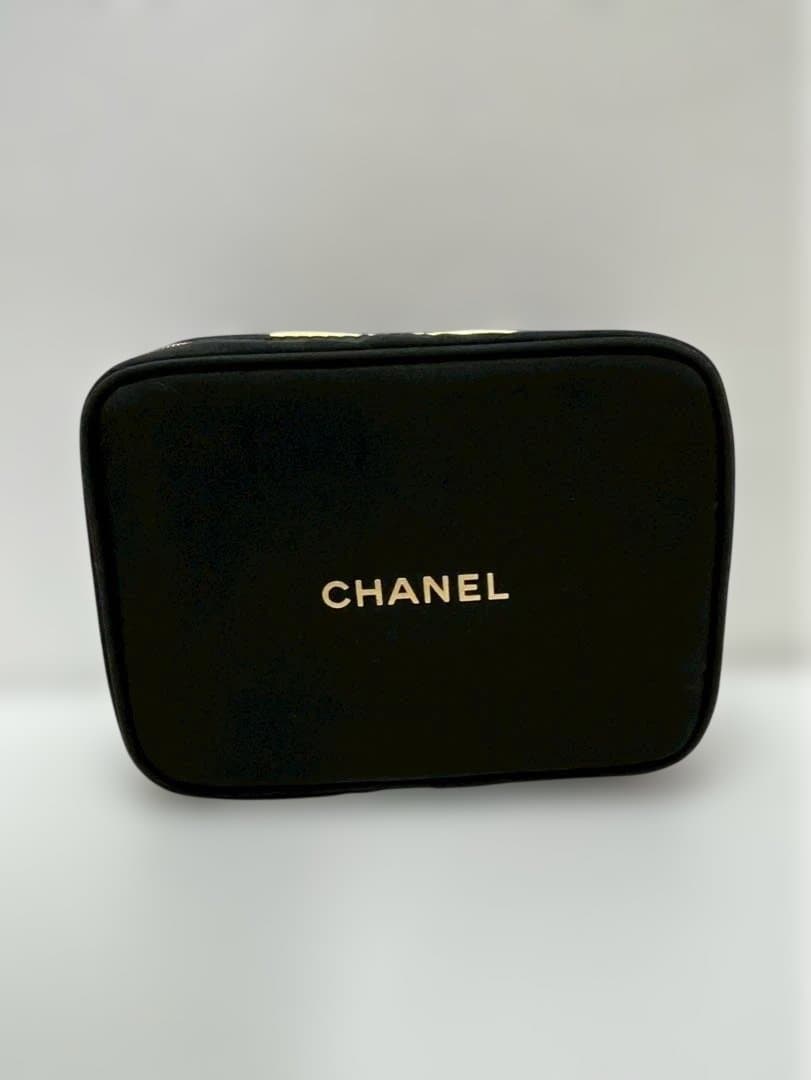 CHANEL メイクブラシセット CHANEL ミニブラシ6本 ポーチ付き - メルカリ