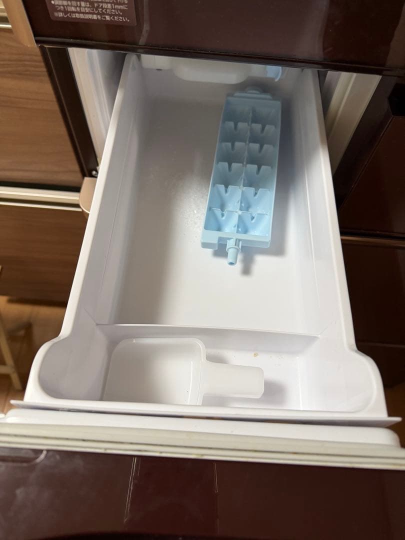 製氷機のみ故障 HITACHI 冷蔵庫 R-WK6200G 615L 黒 - メルカリ