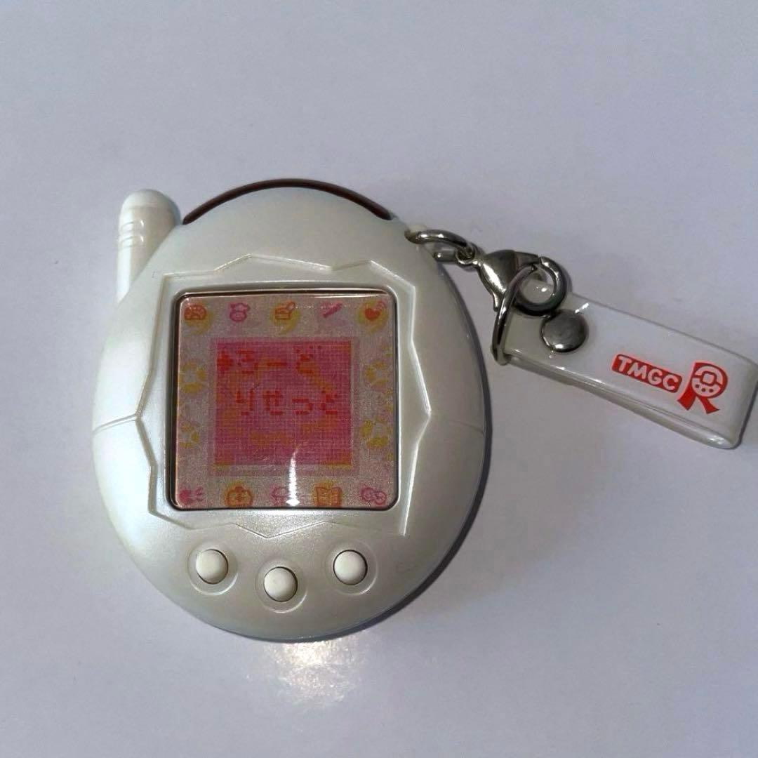 祝 ケータイかいツー！ たまごっちプラス 赤いシリーズ 白 限定パール