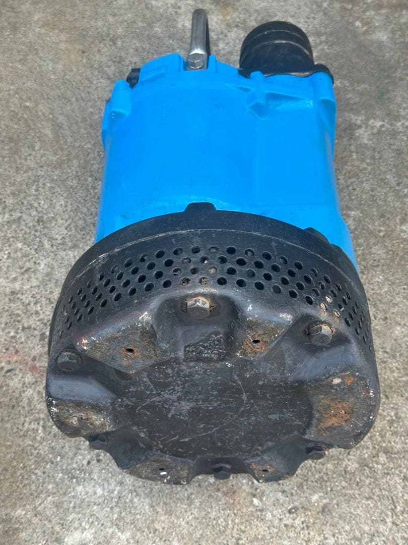 2. ツルミ　排水用水中ポンプKTV3-55 三相200V 60Hz 5.5kW