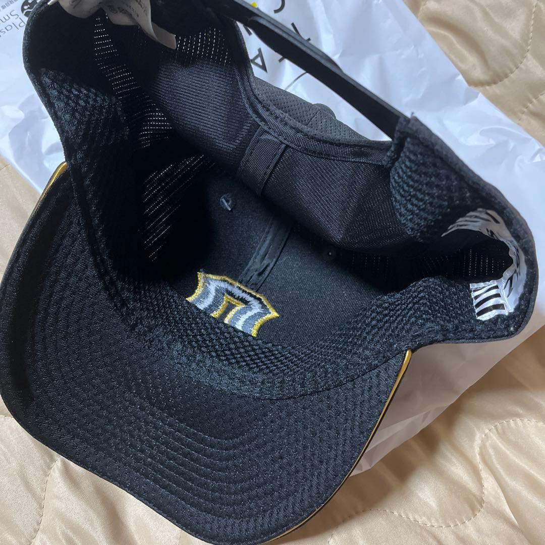 阪神タイガース ブラックダイナマイト シリーズレプリカキャップ