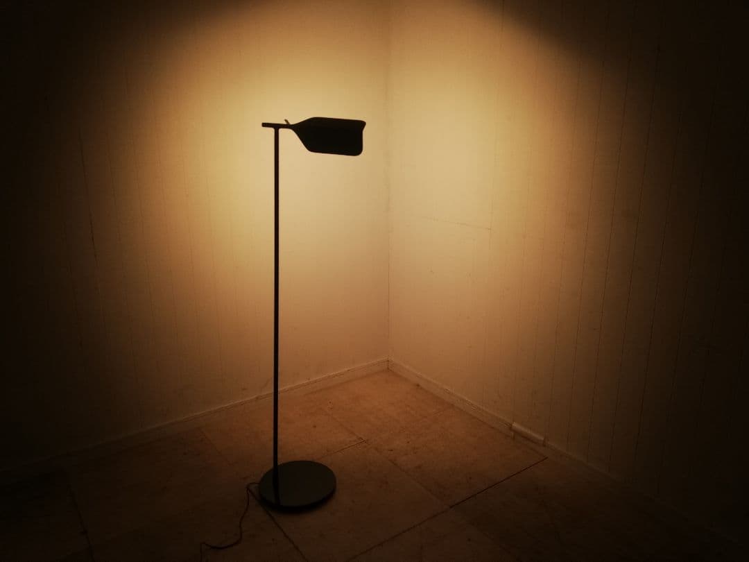 モデルルーム展示品 FLOS TAB black 2024年製 Tab Table Modern Lamp by Edward Barber and Jay Osgerby | Flos USA