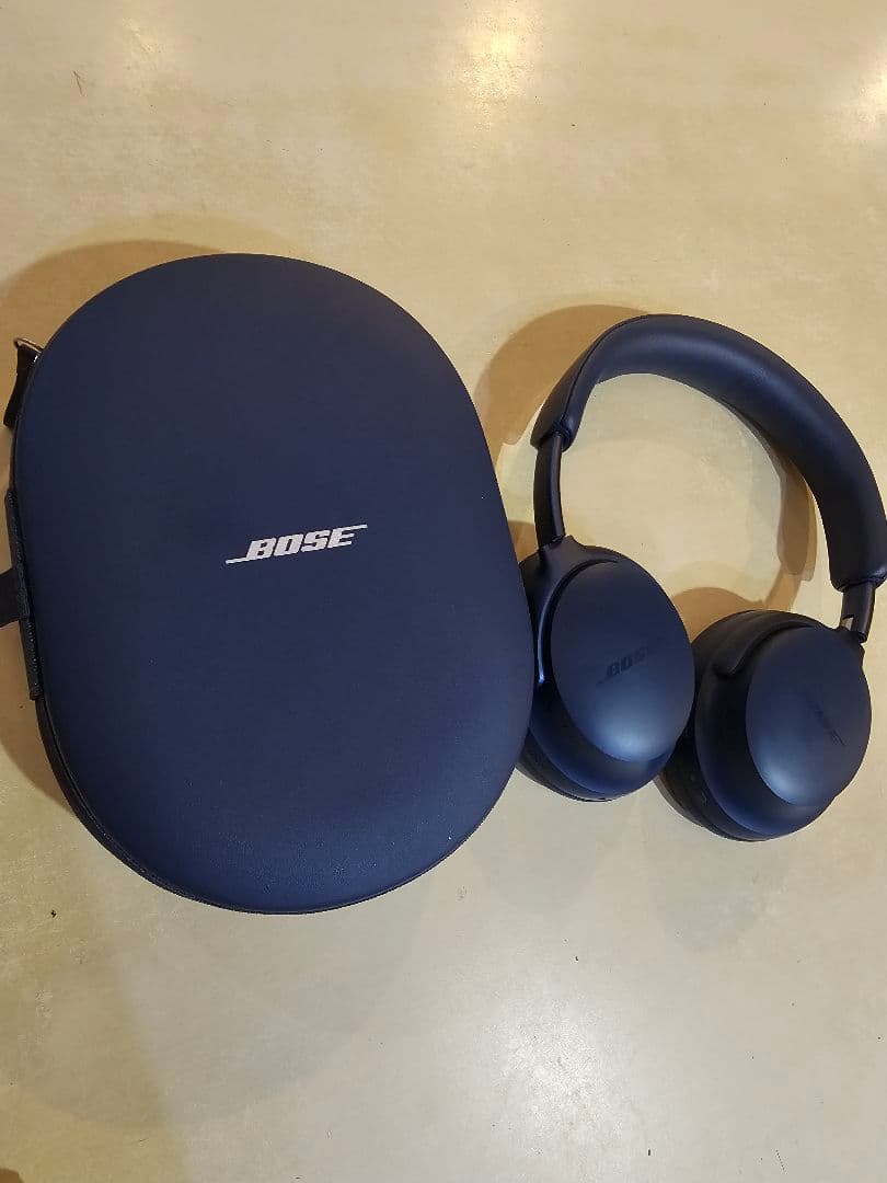 Bose ワイヤレスヘッドホン ダークブルー ケース付き BOSE ワイヤレスヘッドホン ノイズキャンセリング typeC 最大24時間