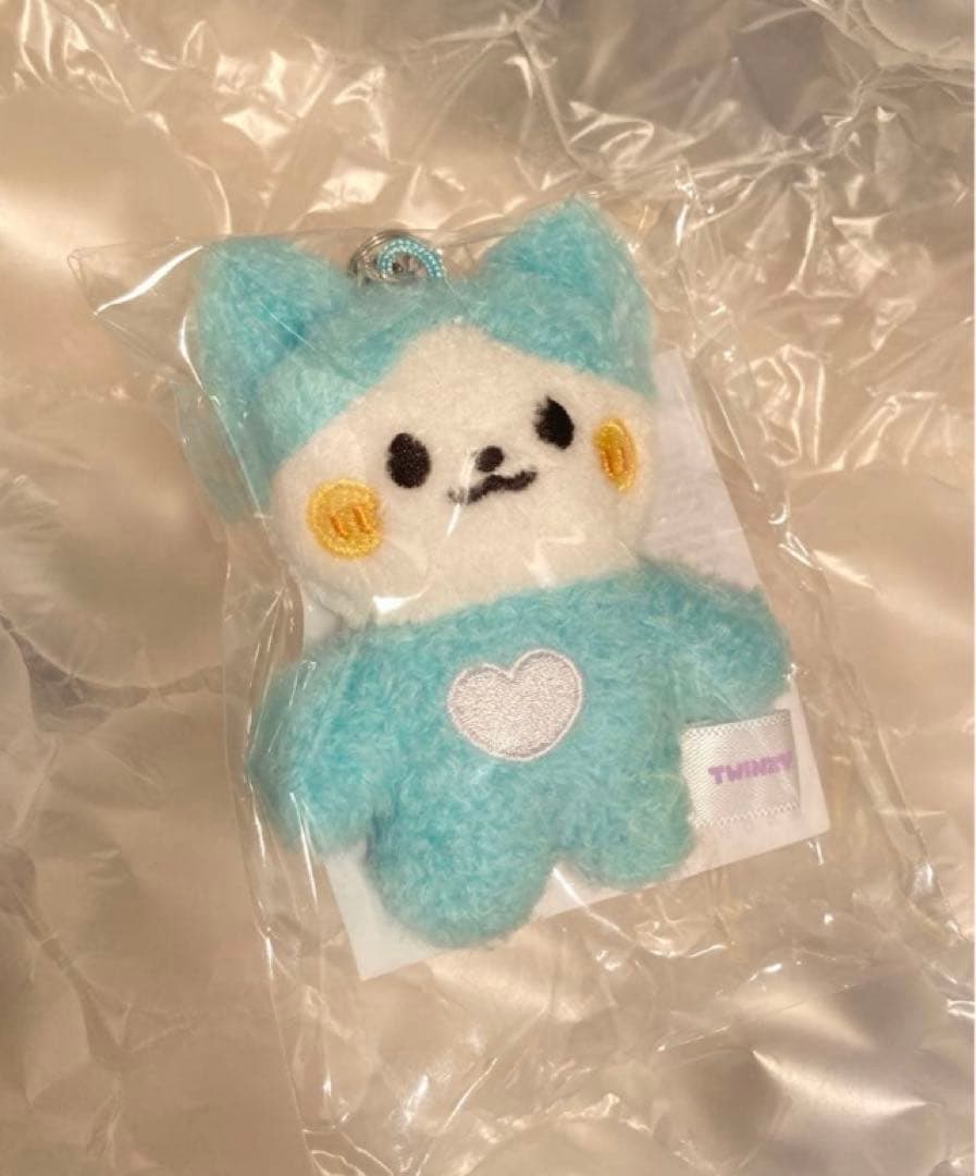 ITZY リア ON AIR マイクロ ぬいぐるみ キーリング TWINZY - メルカリ