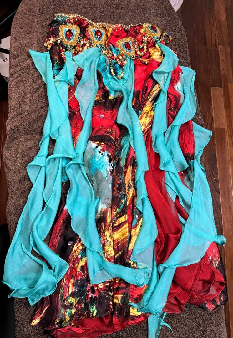 ベリーダンスお衣装 ベラやエマーンザキお好きな方に - メルカリ