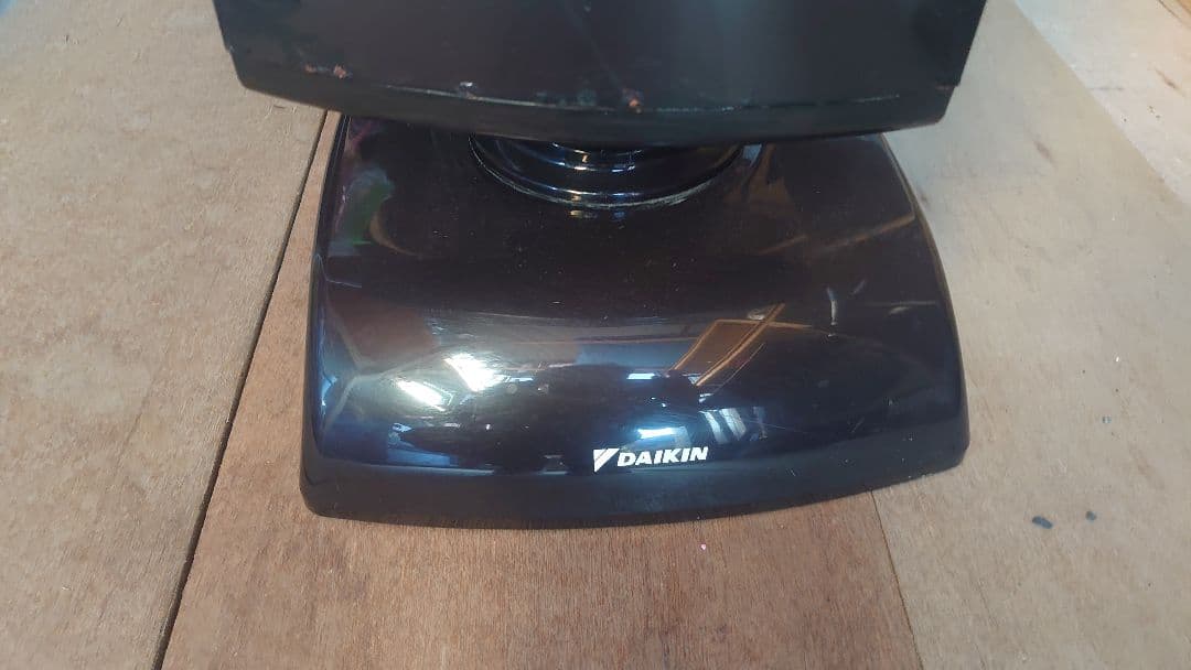 ダイキン 遠赤外線暖房機 セラムヒート ERFT11PS 2014年製 - メルカリ