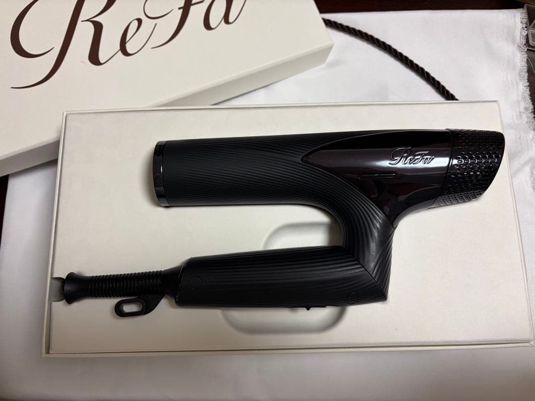 ジャンク品】リファドライヤー ヘアドライヤー RE-AN-03A - メルカリ