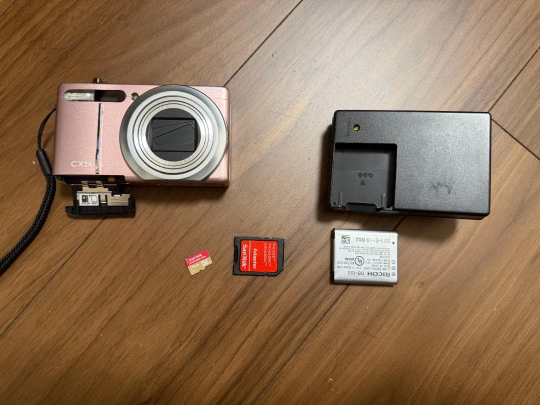 RICOH CX5 ローズピンク コンパクトデジタルカメラ 動作確認済み リコー CX5 [ローズピンク] オークション比較 - 価格.com