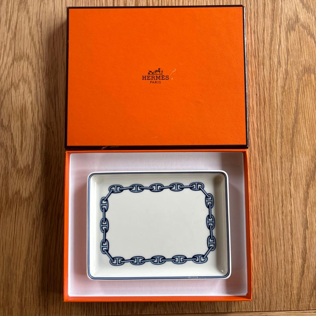 HERMES シェーヌダンクルスクエアプレート　箱あり HERMES（エルメス） シェーヌダンクル ブルー スクエアプレート 箱付き