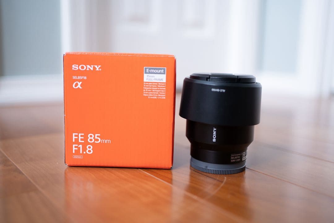 【美品】sony fe85mm f1.8 レンズ FE85mm F1.8 SEL85F18 [ソニーEマウント] 中望遠レンズ｜の通販は