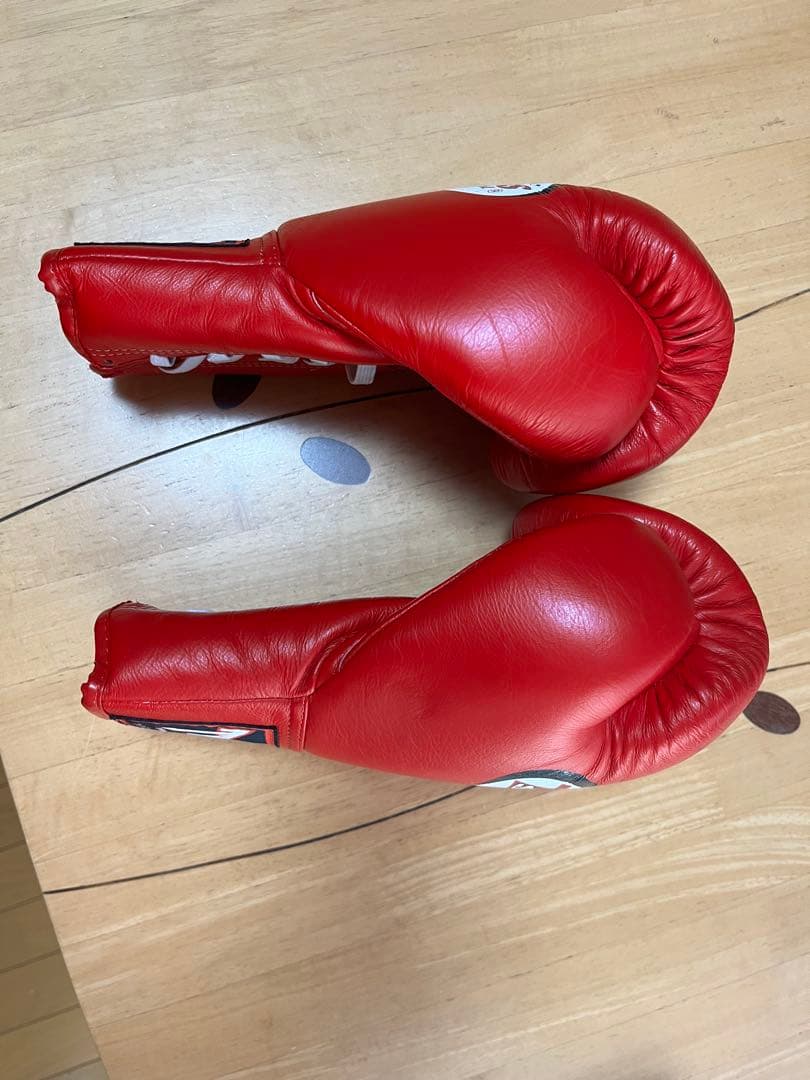ツインズ ボクシンググローブ8ozヒモタイプ(ゴムに変更してます
