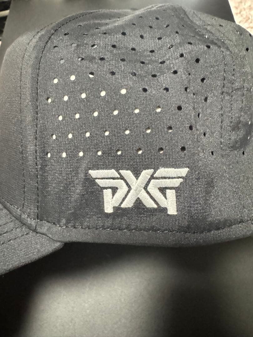 PXG 帽子2個セット 黒白 ボール マーカー付き - メルカリ