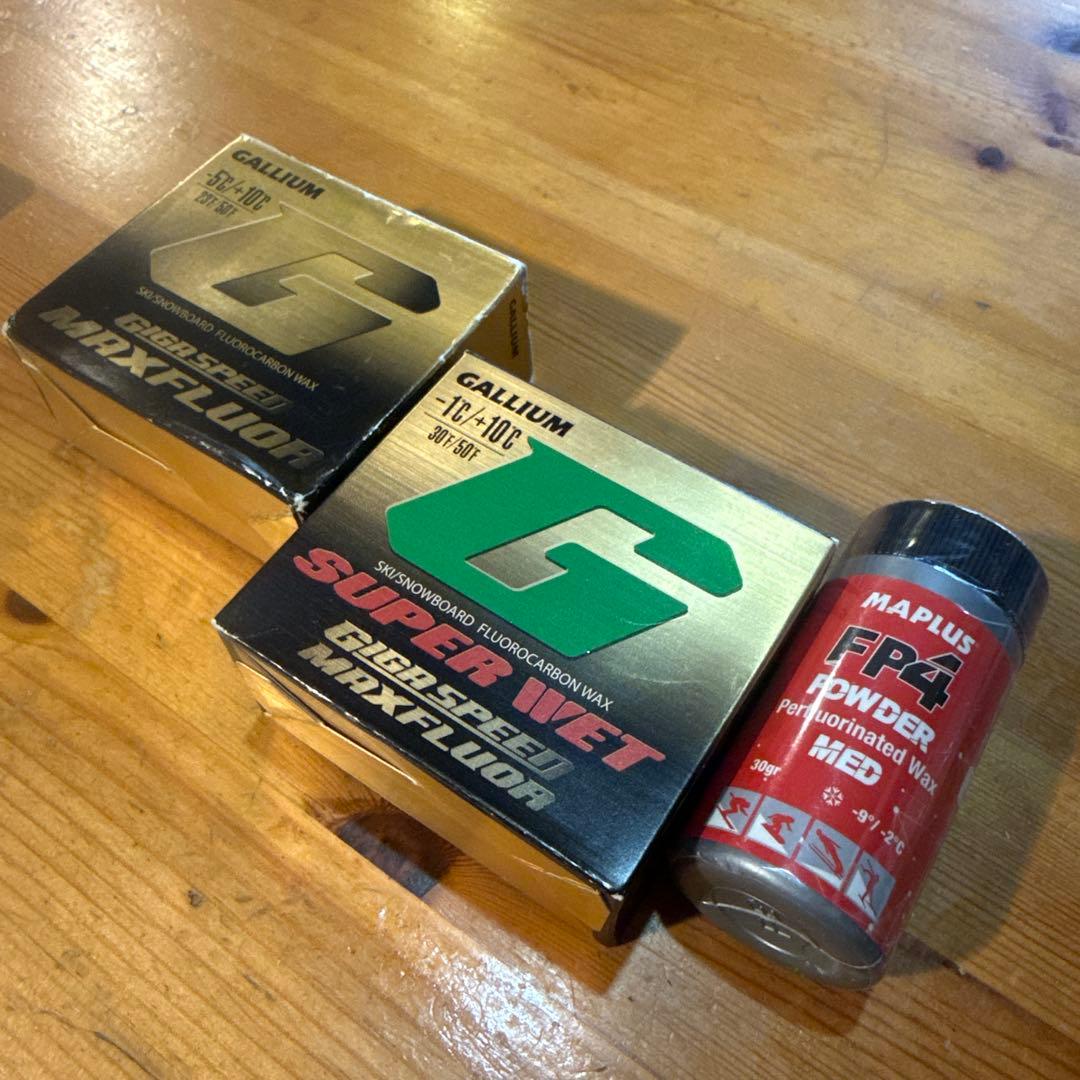 スキー・スノーボードアクセサリー GALLIUM GIGA SPEED/MAPLUS FP4 POWDERset GALLIUM（ガリウム） 100％ フッ素パウダー ／ GIGA SPEED POWDER WET