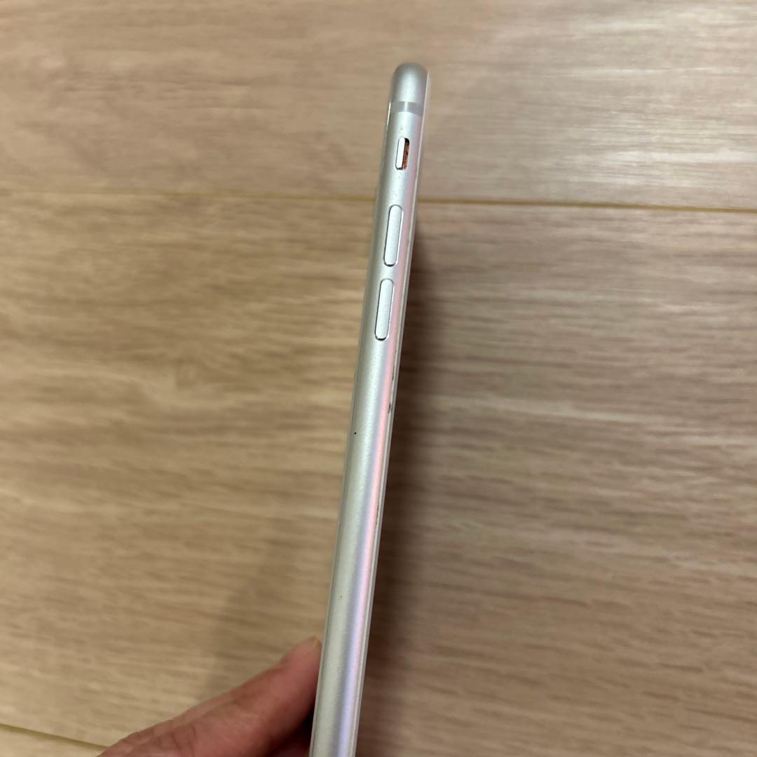 iPhone8 シルバー 本体 64GB SIMフリー 初期化済み 箱付き - メルカリ