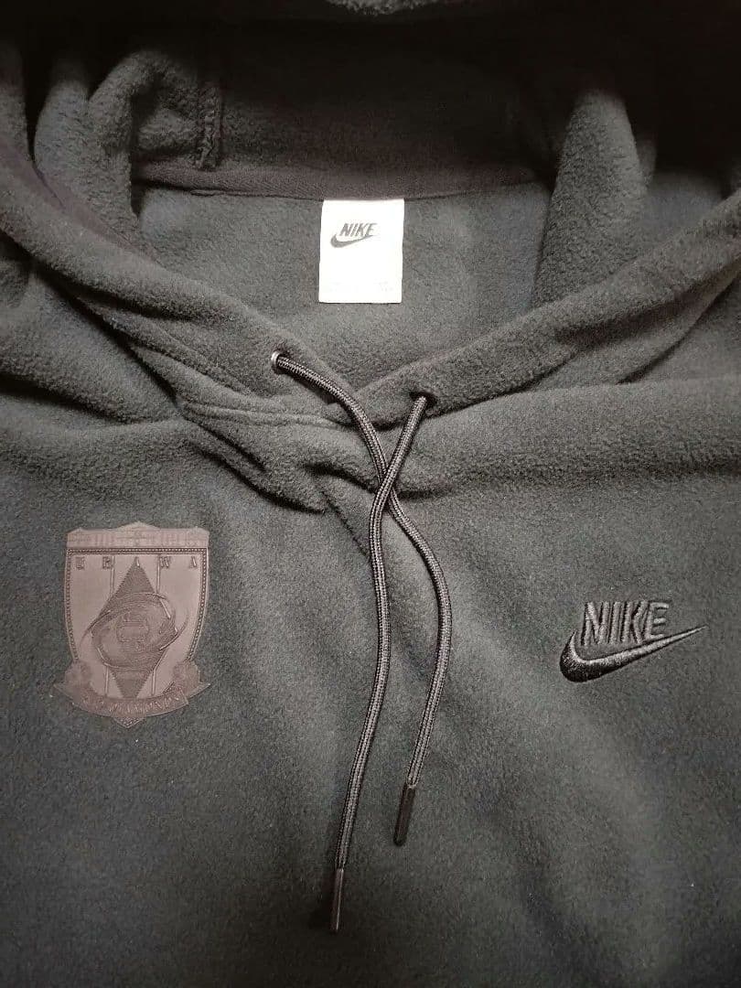 浦和レッズ NIKE クラブ+ POLAR フリースプルオーバー L/Sフーディ