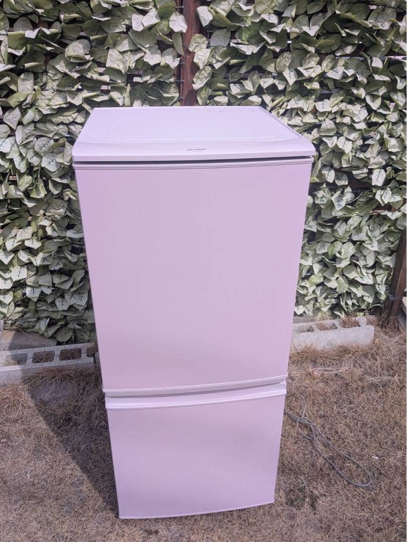 シャープ 2ドア冷蔵庫 ピンク SJ-14X-P 2013年製 近県配送無料 - メルカリ