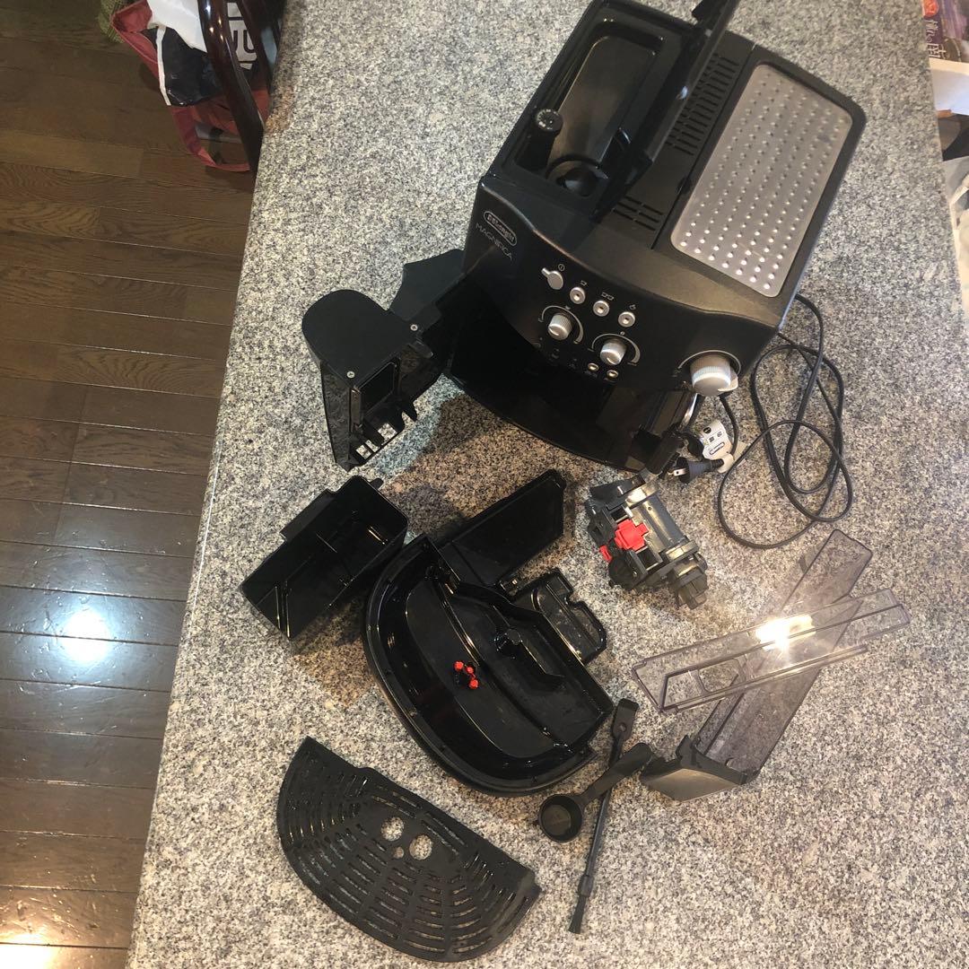 デロンギ全自動コーヒーマシン マグニフィカESAM1000SJ Amazon | デロンギ 全自動コーヒーマシン ESAM1000SJ | De'Longhi