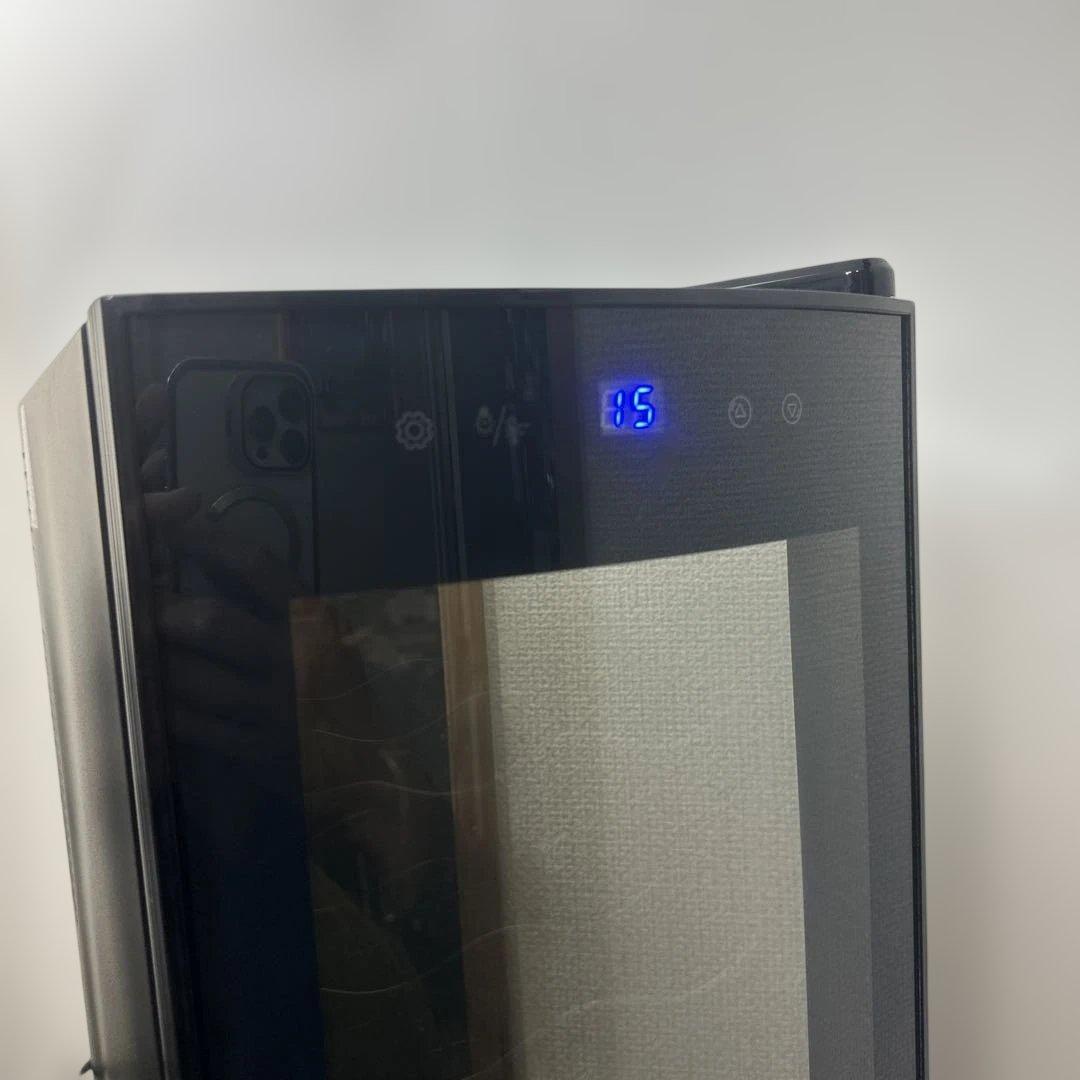 WIEワインクーラーワインセラー 12本収納デジタル温度表示 ガラス扉