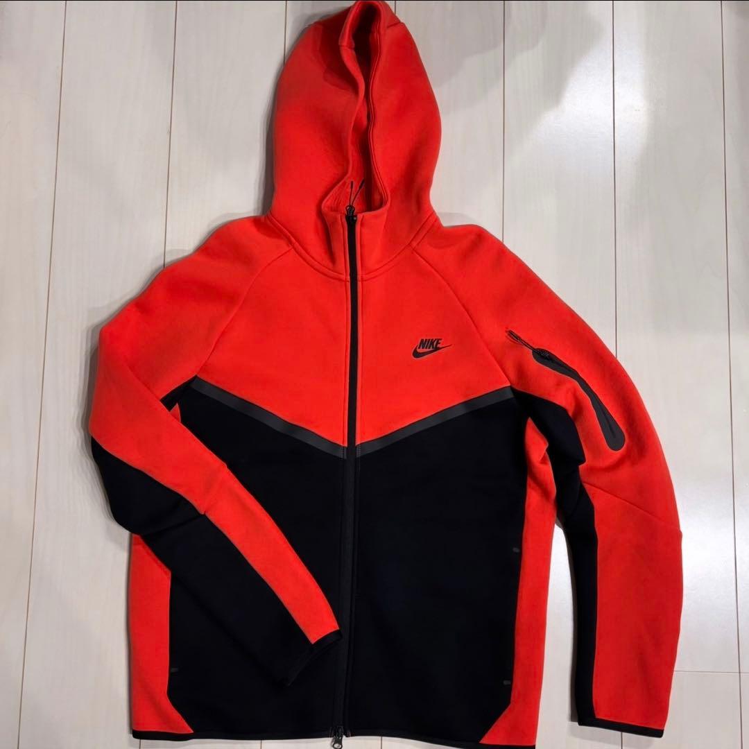 NIKE テックフリース 上下 Lサイズ セットアップ レッド ブラック 冬服