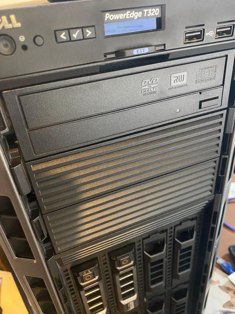 DELL PowerEdge T320 Xeon　OSあり Dell PowerEdge T320: технические характеристики, выгодная цена