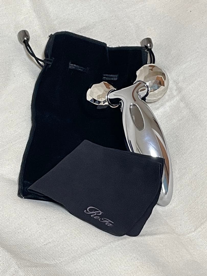 美顔ローラー リファ ポーチ・クロス付き - メルカリ