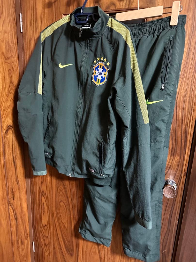ブラジル代表 ジャージ上下セット - メルカリ