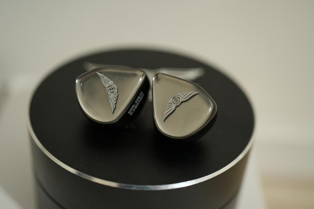 EMPIRE EARS ESR MKII　31日まで値下げ EMPIRE EARS ESR MKII (Universal fit) – e☆イヤホン