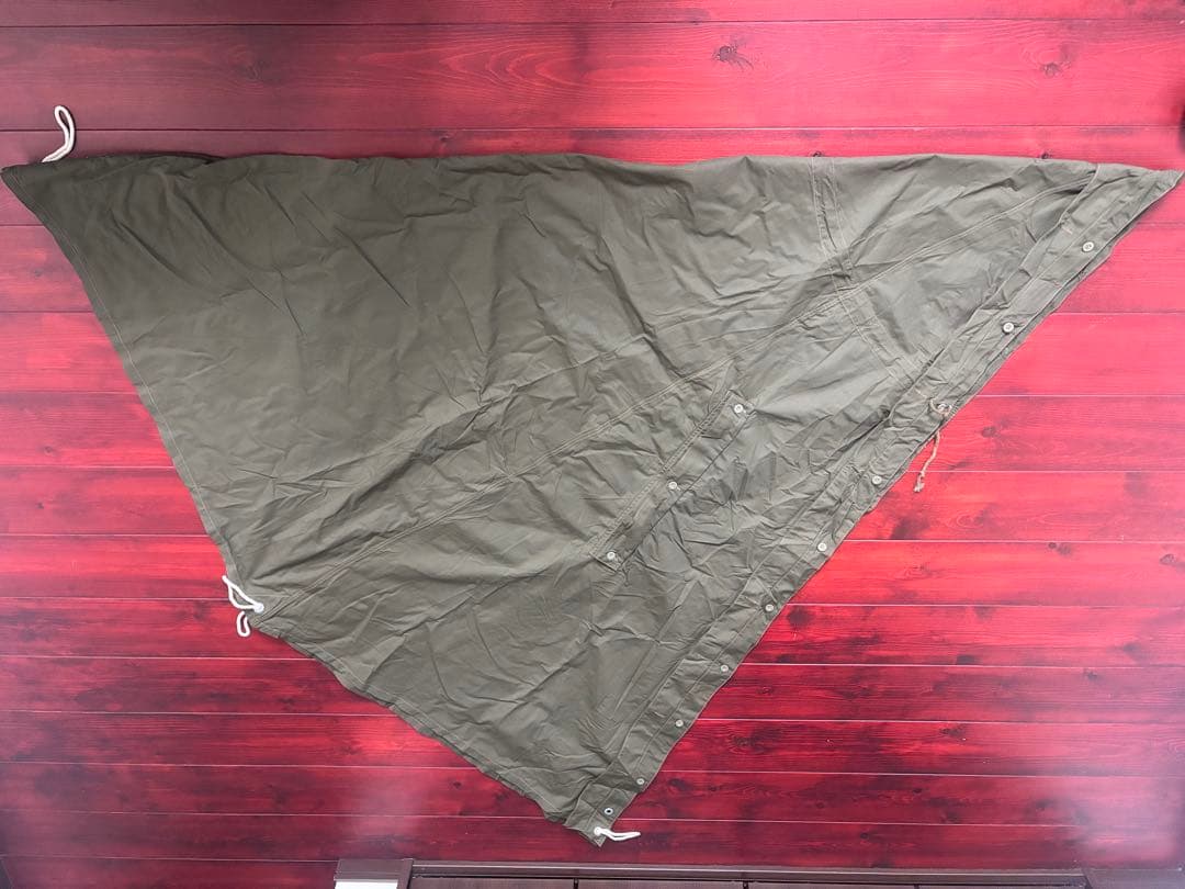 【デッドストック】ポーランド軍 サイズ2 2枚ポール付 【新品】　ポーランド軍幕 ポーランド軍 ポンチョテント 軍幕 サイズ2 (Dead Stock) - KITAYA