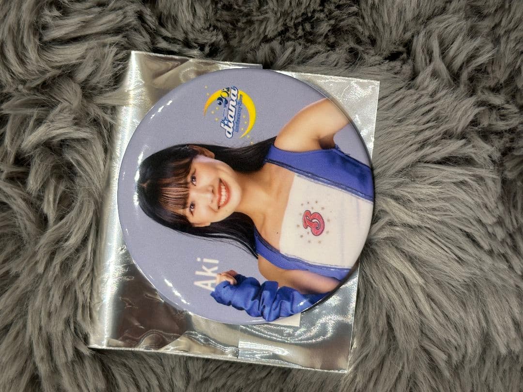 ベイスターズ diana Aki 直筆サインボール 20th缶バッジ - メルカリ