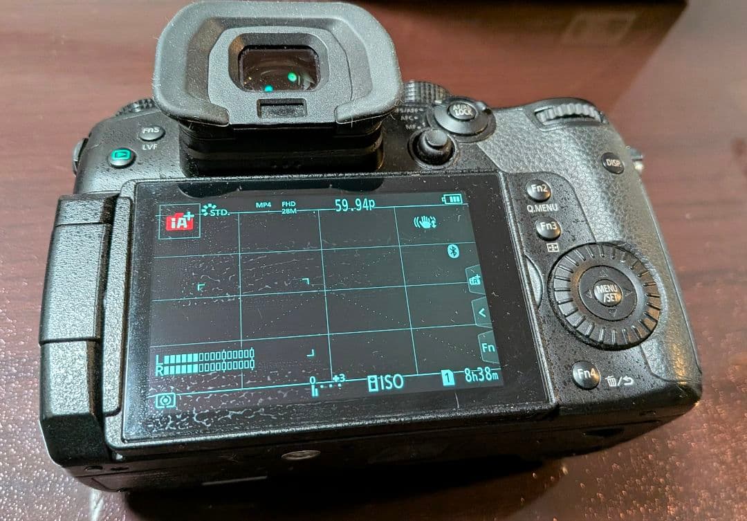 LUMIX DC-GH5 ミラーレス一眼 単焦点レンズ付（レンズ不要なら値引可