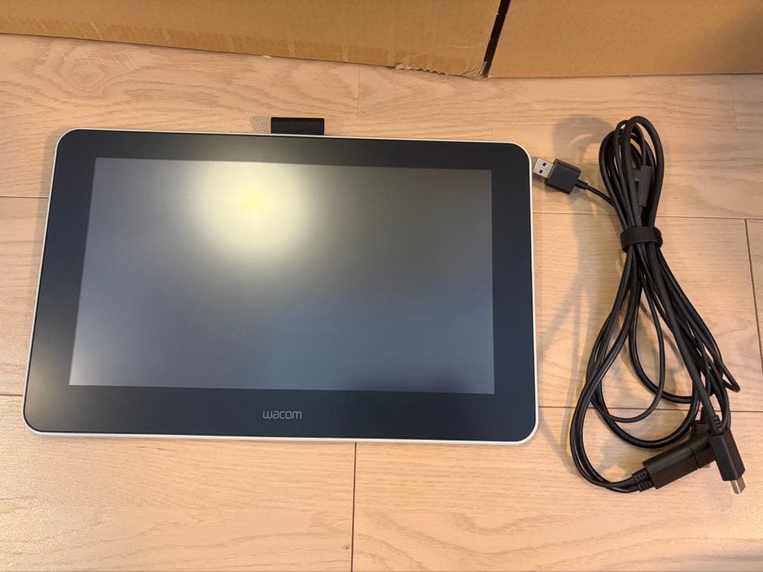 即購入可｜Wacom(ワコム) 13.3インチ 液タブOne （ペンなし） Amazon.co.jp: ワコム 13.3インチ 液晶ペンタブレット 液タブ Wacom