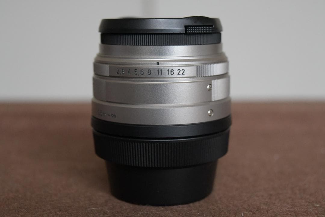 Carl Zeiss Biogon T*28mm F2.8 レンズフィルター付 REVIEW: Carl ZEISS 28mm f/2.8 Biogon T* + 1.5m pcx filter