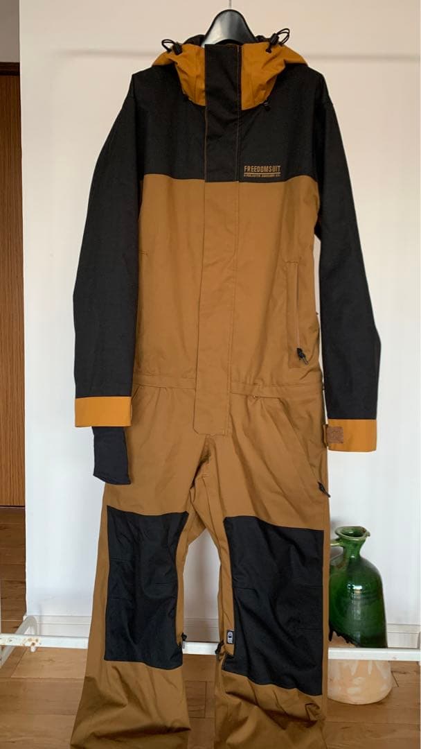 エアブラスターウェア Freedom Suit AIRBLASTER