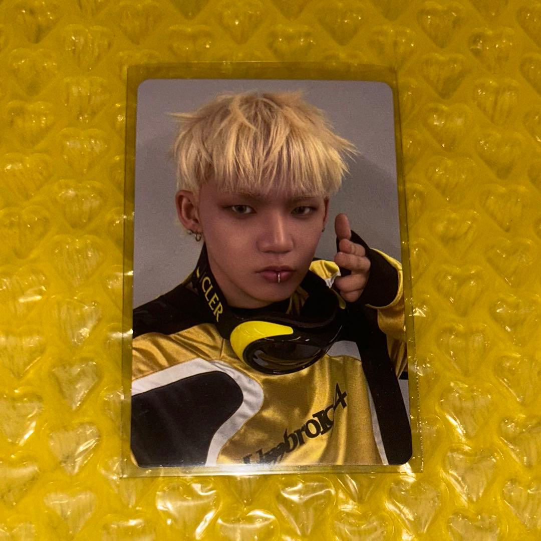 TREASURE Special Moment ラキドロ トレカ ヒョンソク - メルカリ