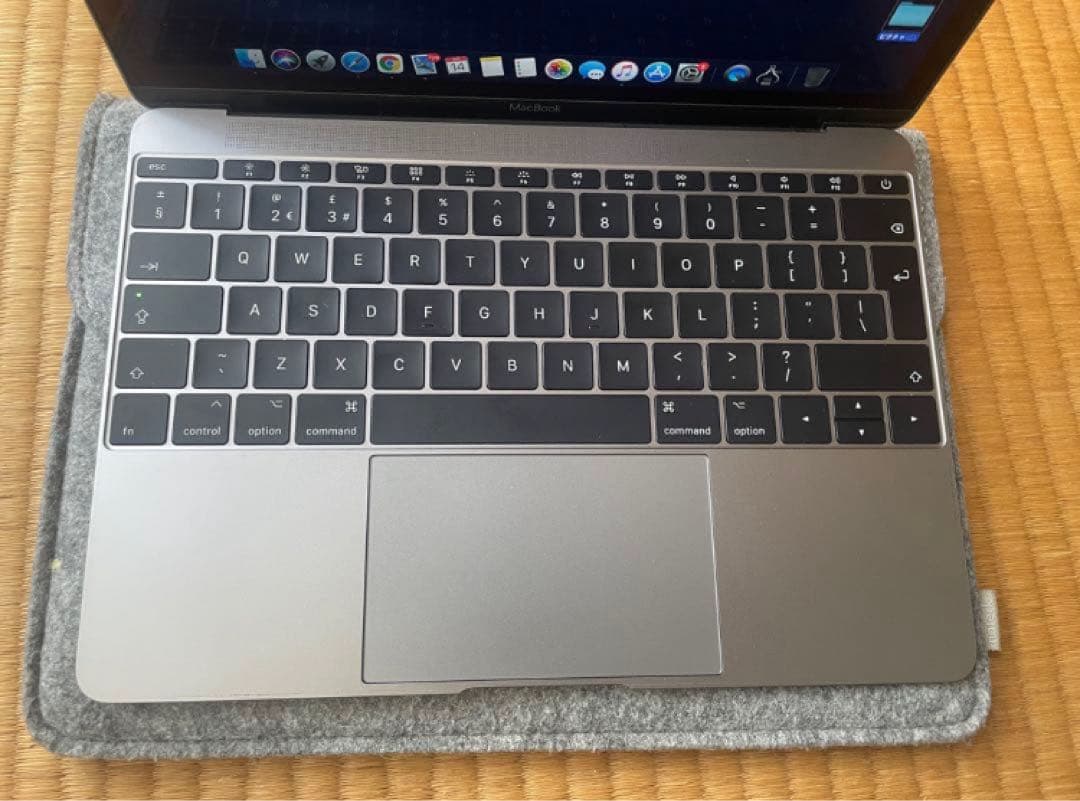 緊急値下げ早い者勝ち！AppleMacBookRetina12inch2017 Apple