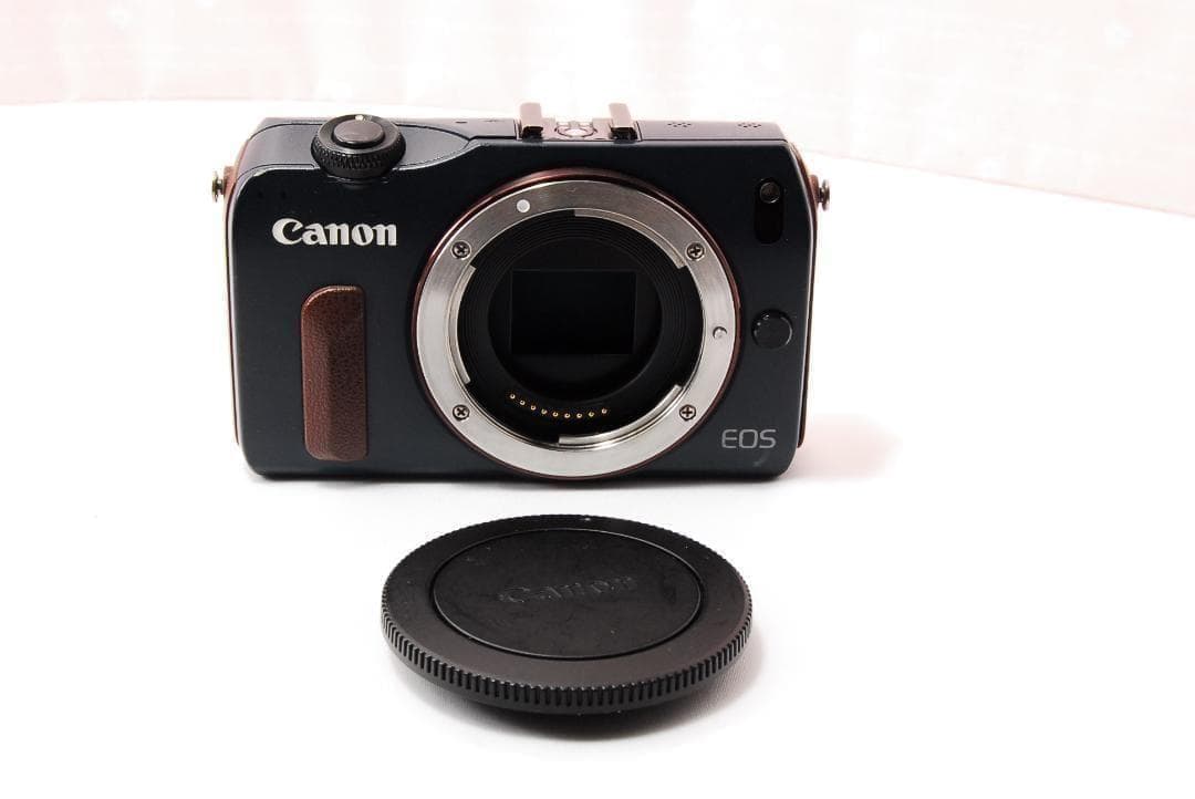 〓ジャンク品〓キヤノン Canon EOS M ボディ ミラーレス一眼レフカメラ